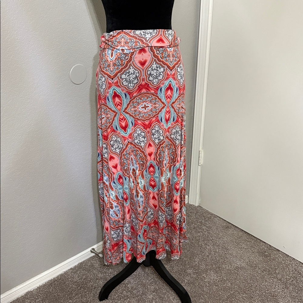 Elegant Paisley Maxi Skirt - Red and Blue